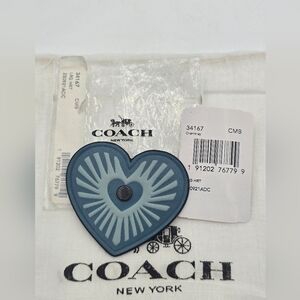 💥NWT💥Coach Leather Blue Heart